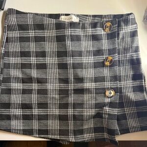 Popular 21 Black Plaid Women's Skirt